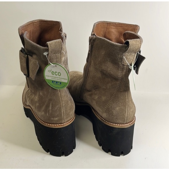 Paul Green Mara Suede Ankle Boot. NWT. Size
(NWT
5.5 US - Picture 3 of 10